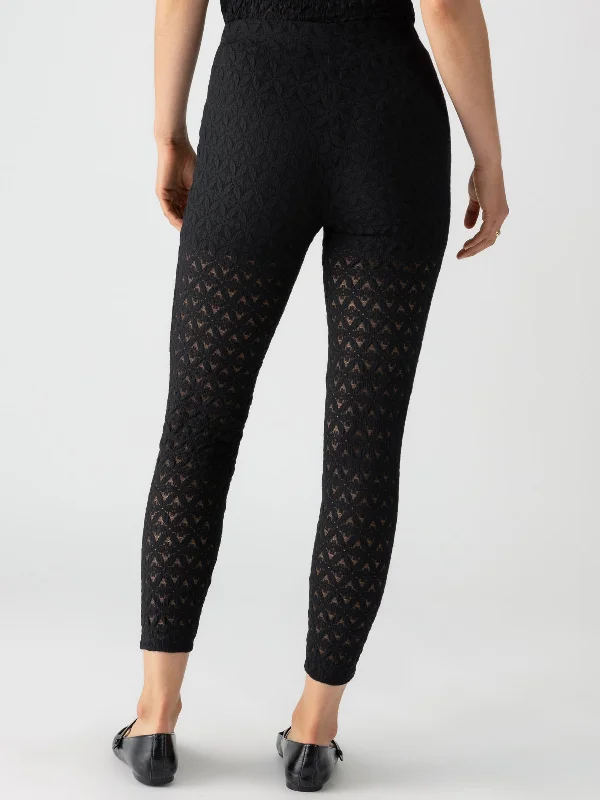 Pucker Up Lace Runway Standard Rise Legging Black